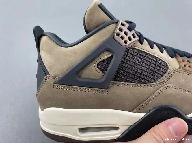 Reps LUCY Scott Retro 4 Air Brown x Travis Jordan AJ4-882335 TS 0420